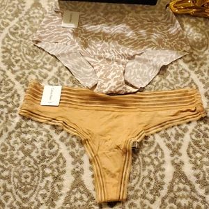 2 Calvin Klein thong / hipster style